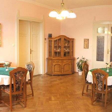 Pension Habermannova Vila Bludov  エクステリア 写真
