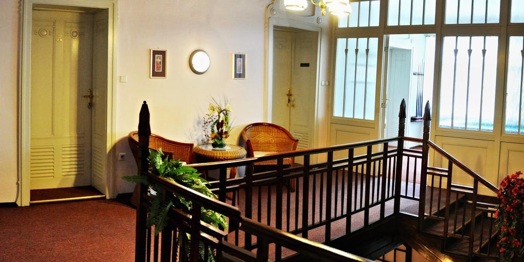 Pension Habermannova Vila Bludov  エクステリア 写真
