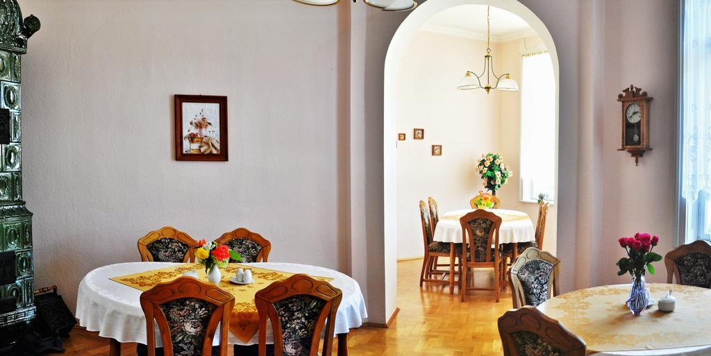 Pension Habermannova Vila Bludov  エクステリア 写真