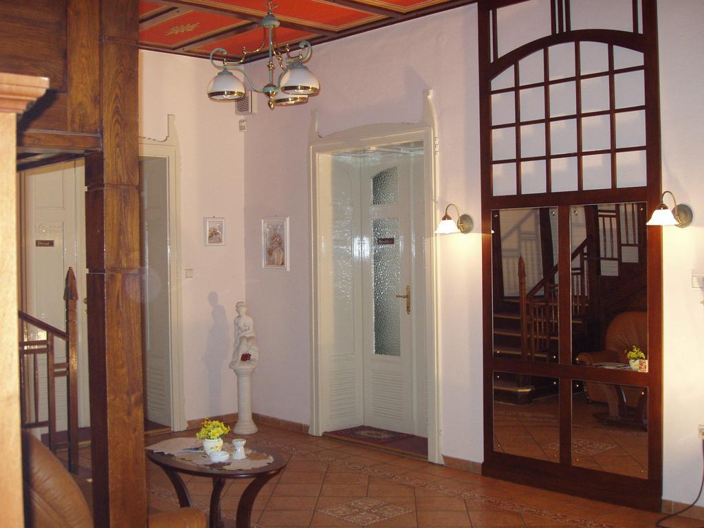 Pension Habermannova Vila Bludov  エクステリア 写真