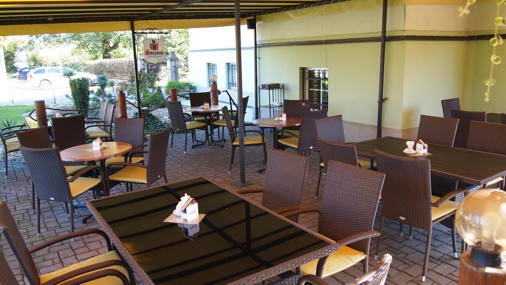 Pension Habermannova Vila Bludov  エクステリア 写真
