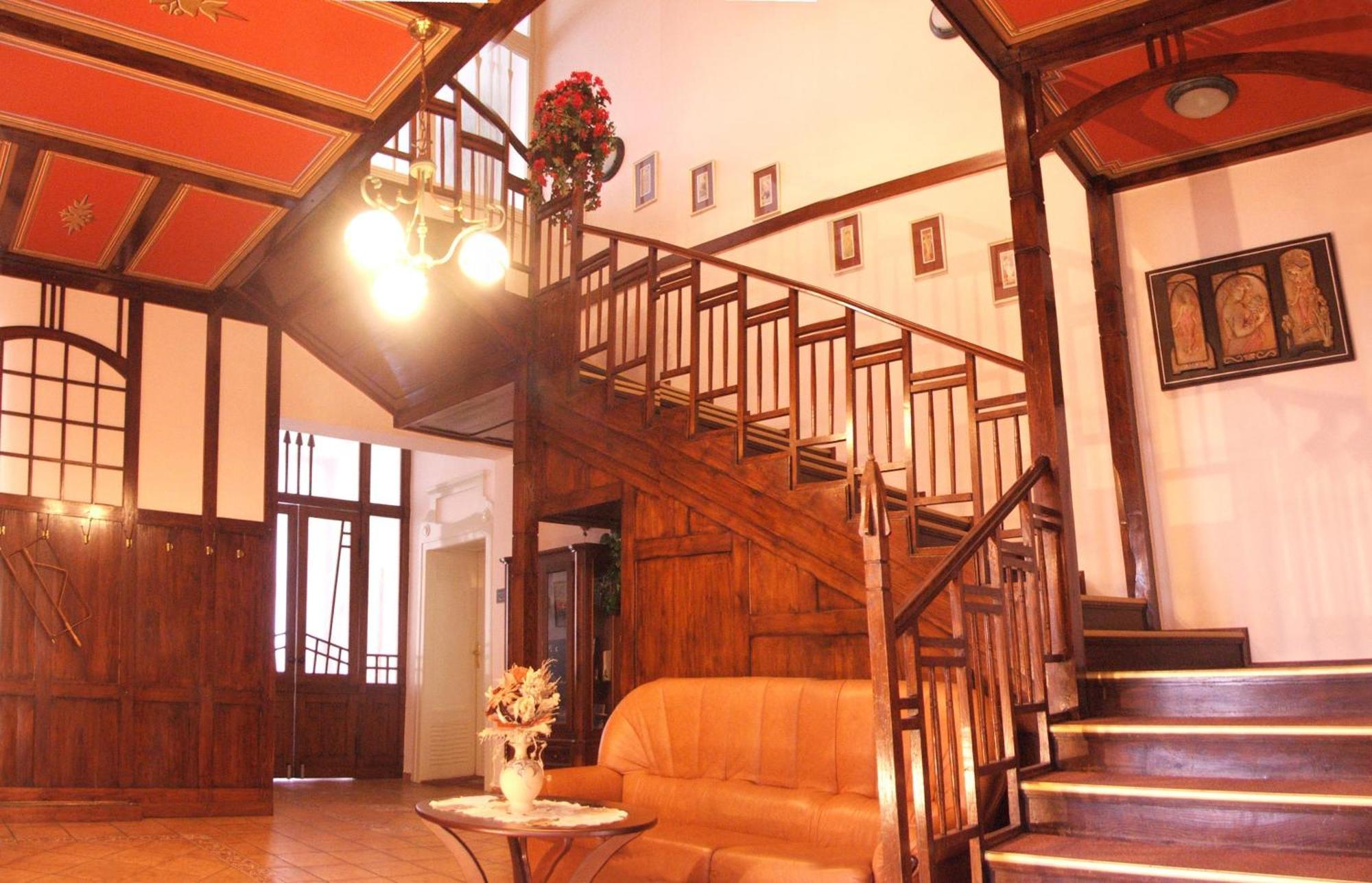 Pension Habermannova Vila Bludov  エクステリア 写真