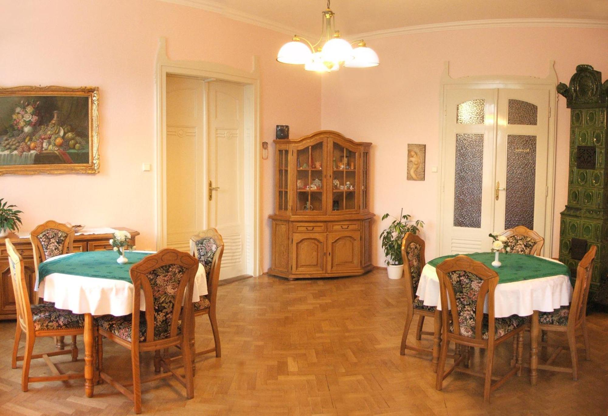 Pension Habermannova Vila Bludov  エクステリア 写真